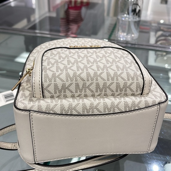 Michael Kors Ladies Backpack Bag Jaycee XS Conv Zip Backpack Light Cream Multi - Picture 8 of 16